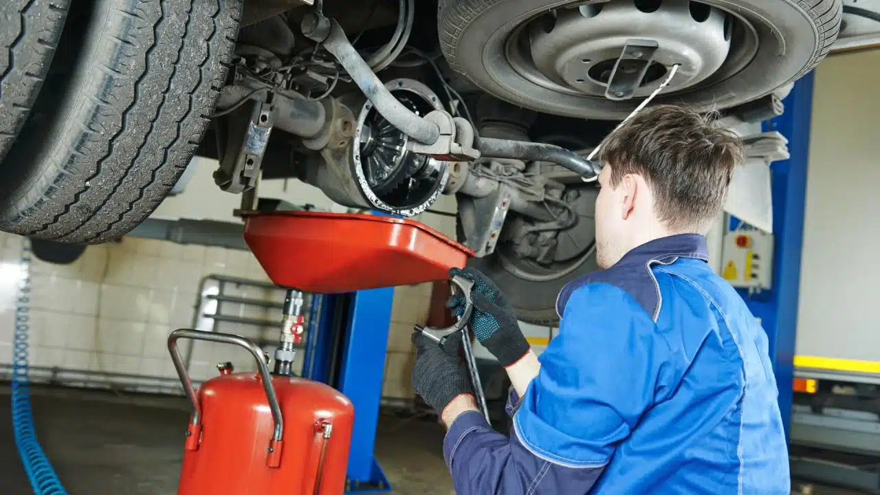 Engine mechanic diesel school trades trade tru working students vehicle programs our program makes unique who