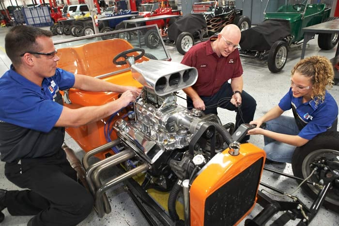 Automotive Mechanics Schools October 2024