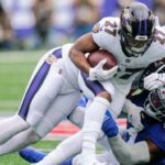 Chargers struggle to score after RB J.K. Dobbins hurts his knee in